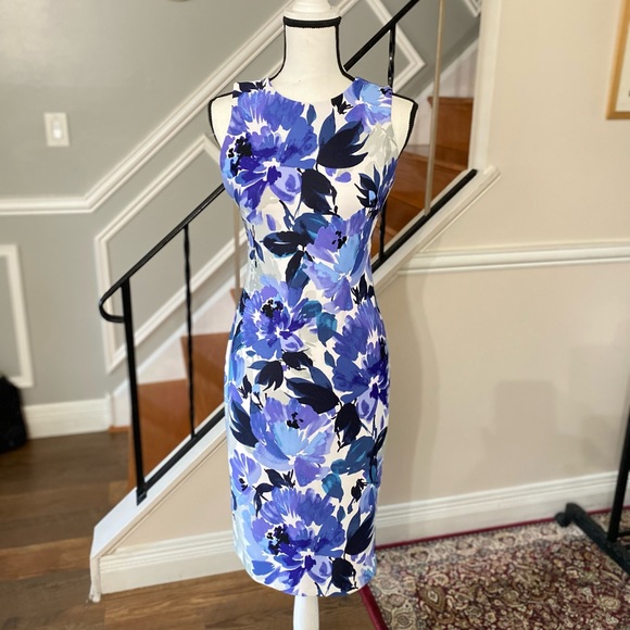 Vince Camuto Dresses & Skirts - Vince Camuto floral dress sheath outfit